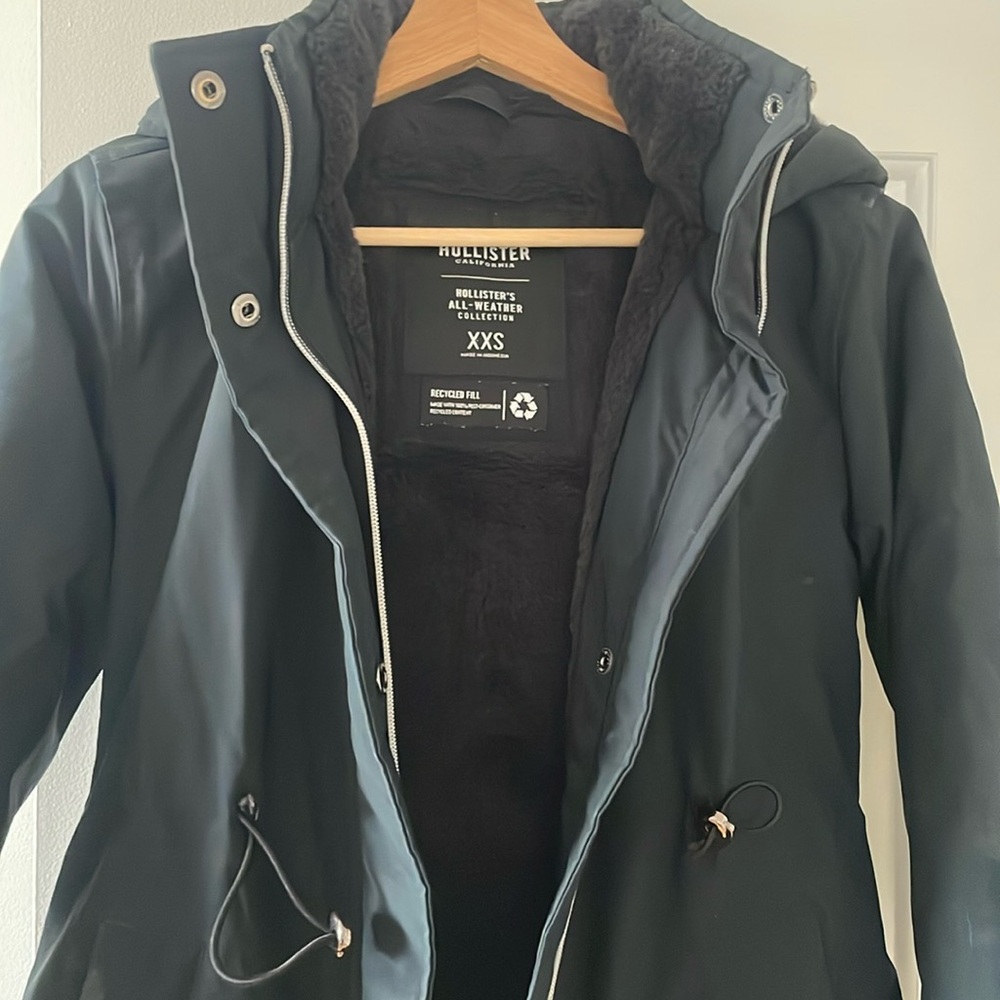 HOLLISTER Winter Jacket in Black Size XXS